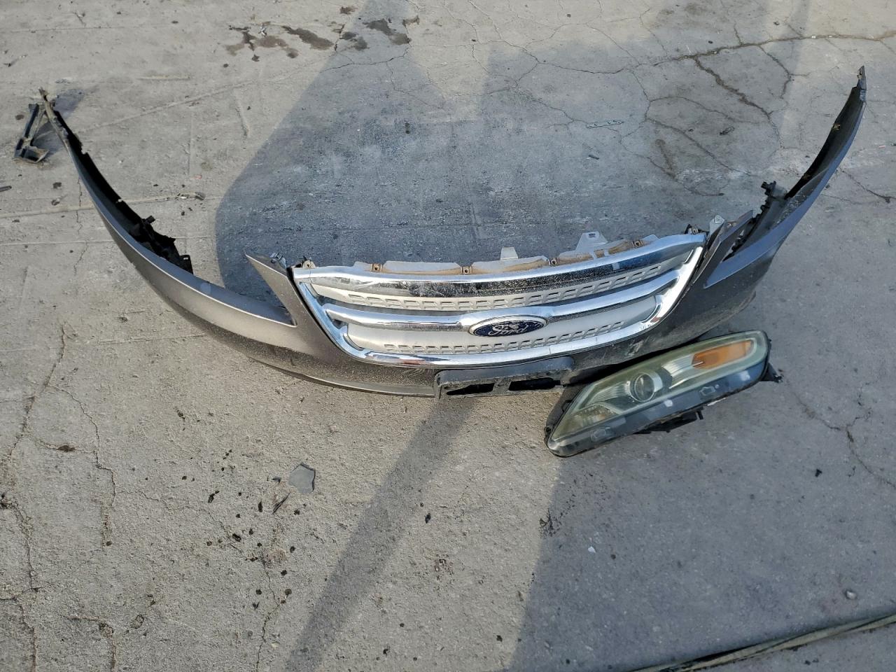 2011 Ford Taurus Sel VIN: 1FAHP2HW5BG138541 Lot: 94741115