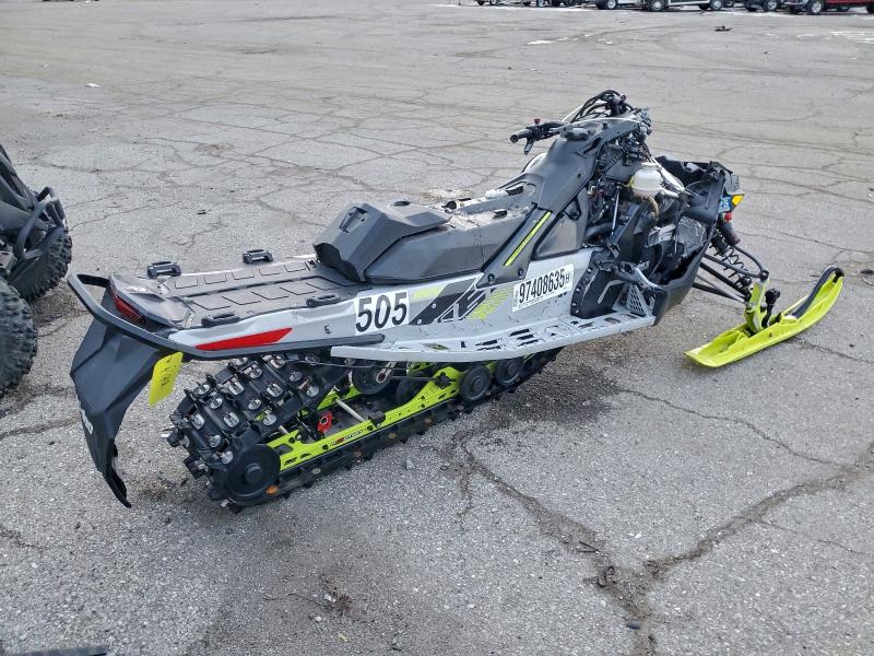 2018 SKID RENEGADE X-RS 850 ETEC