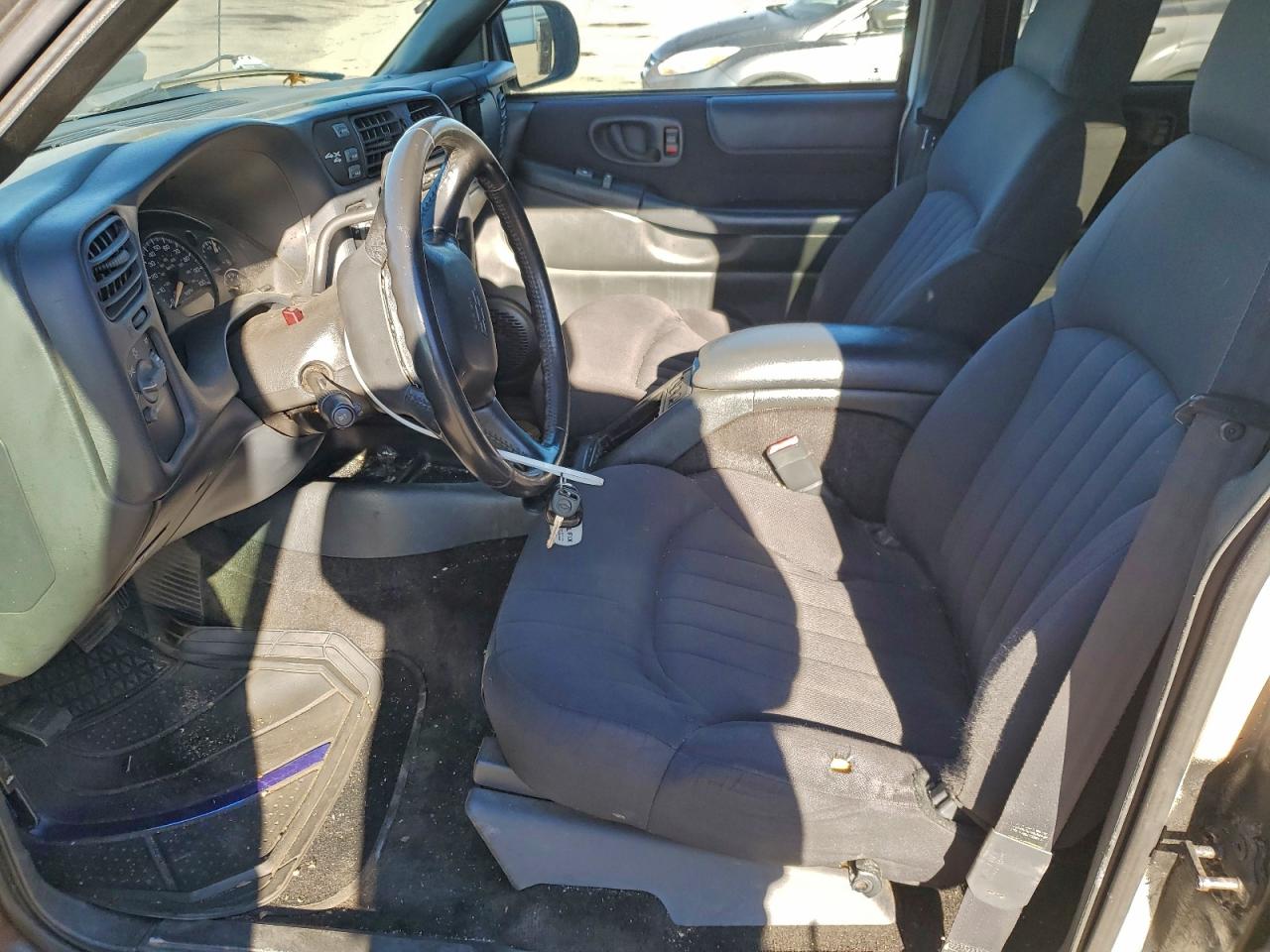 2003 Chevrolet Blazer VIN: 1GNDT13X23K175275 Lot: 96124485