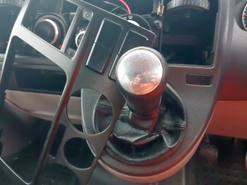 2011 VOLKSWAGEN TRANSPORTER 2.0 TDI 102PS VAN