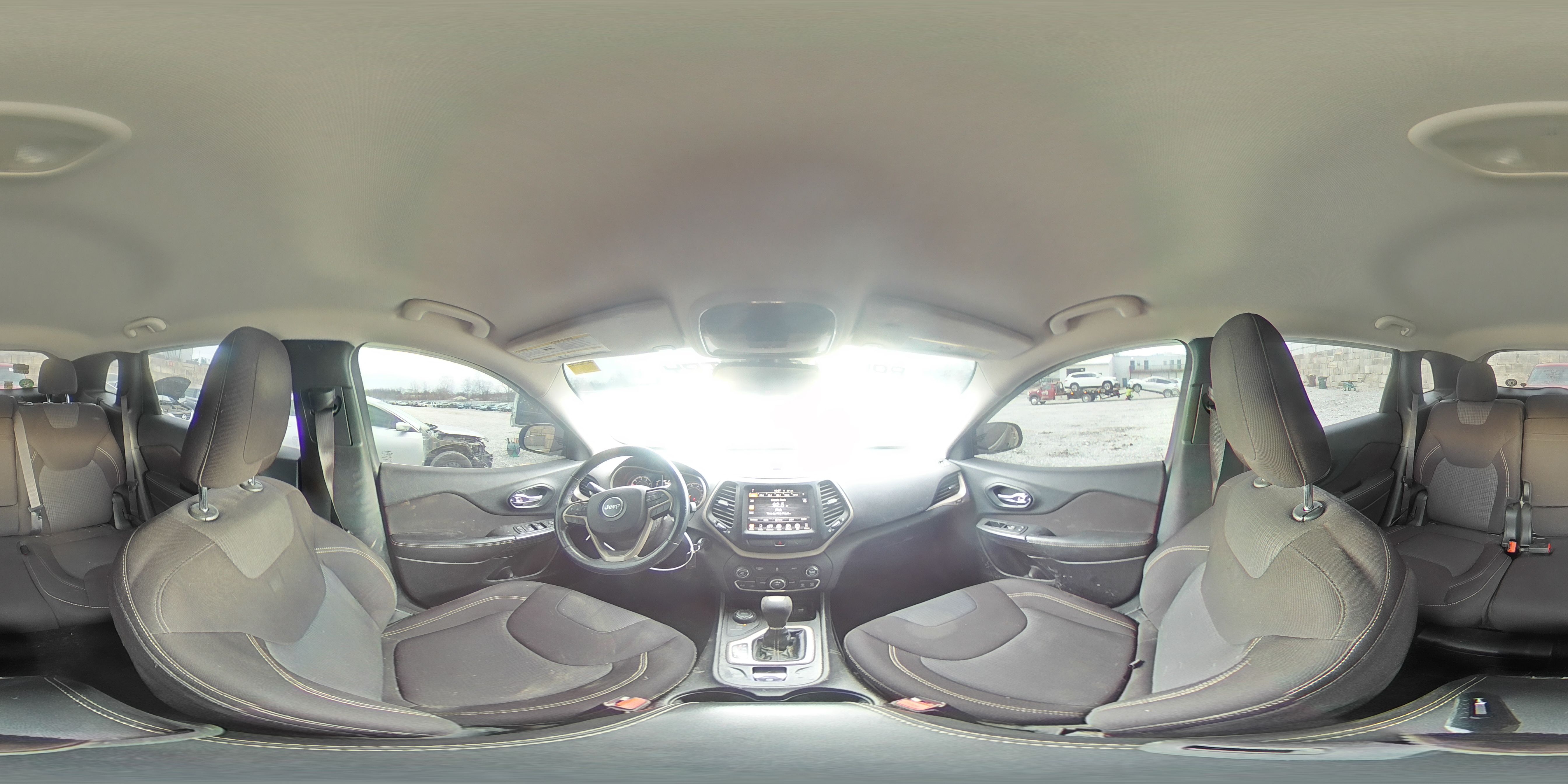 2015 Jeep Cherokee Latitude VIN: 1C4PJMCB2FW768424 Lot: 97707175