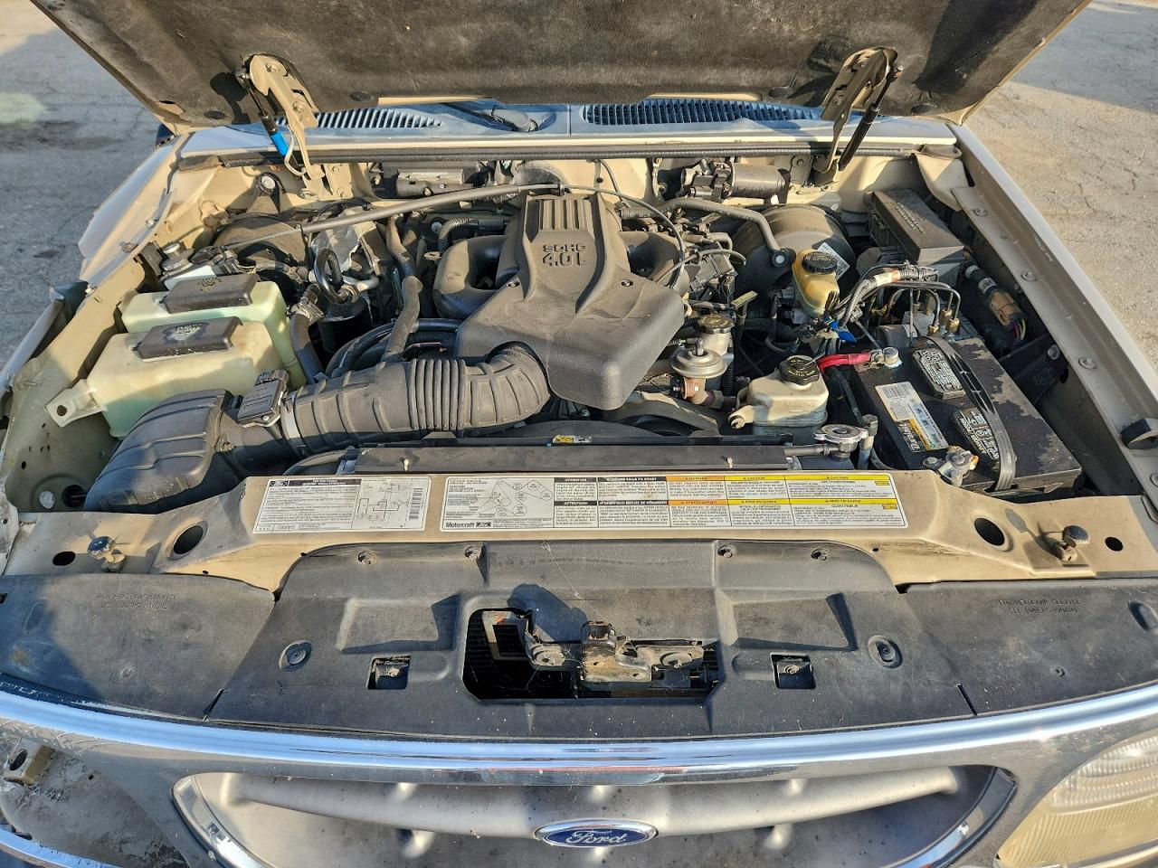 2000 Ford Explorer Xlt VIN: 1FMZU73E3YUA53996 Lot: 93788125