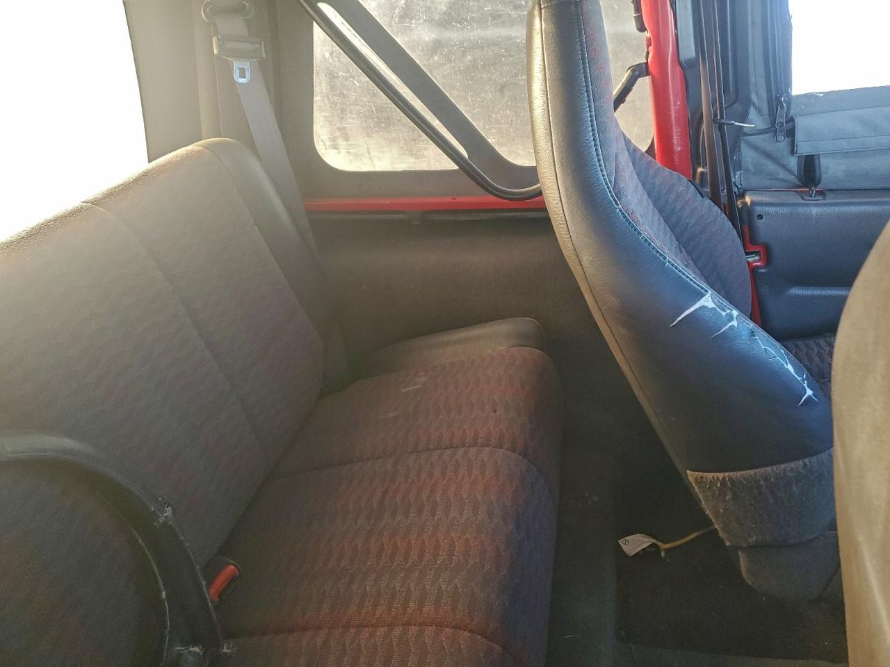 1999 Jeep Wrangler / Tj Se VIN: 1J4FY29P5XP473743 Lot: 97172265