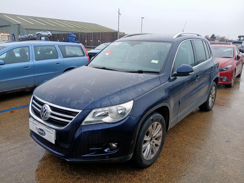 2011 VOLKSWAGEN TIGUAN 2.0 TDI MATCH 5DR for sale at Copart NEWBURY