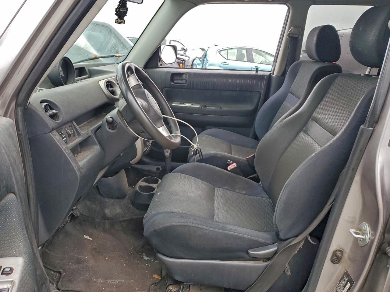 2006 Toyota Scion Xb VIN: JTLKT324864110334 Lot: 95636615