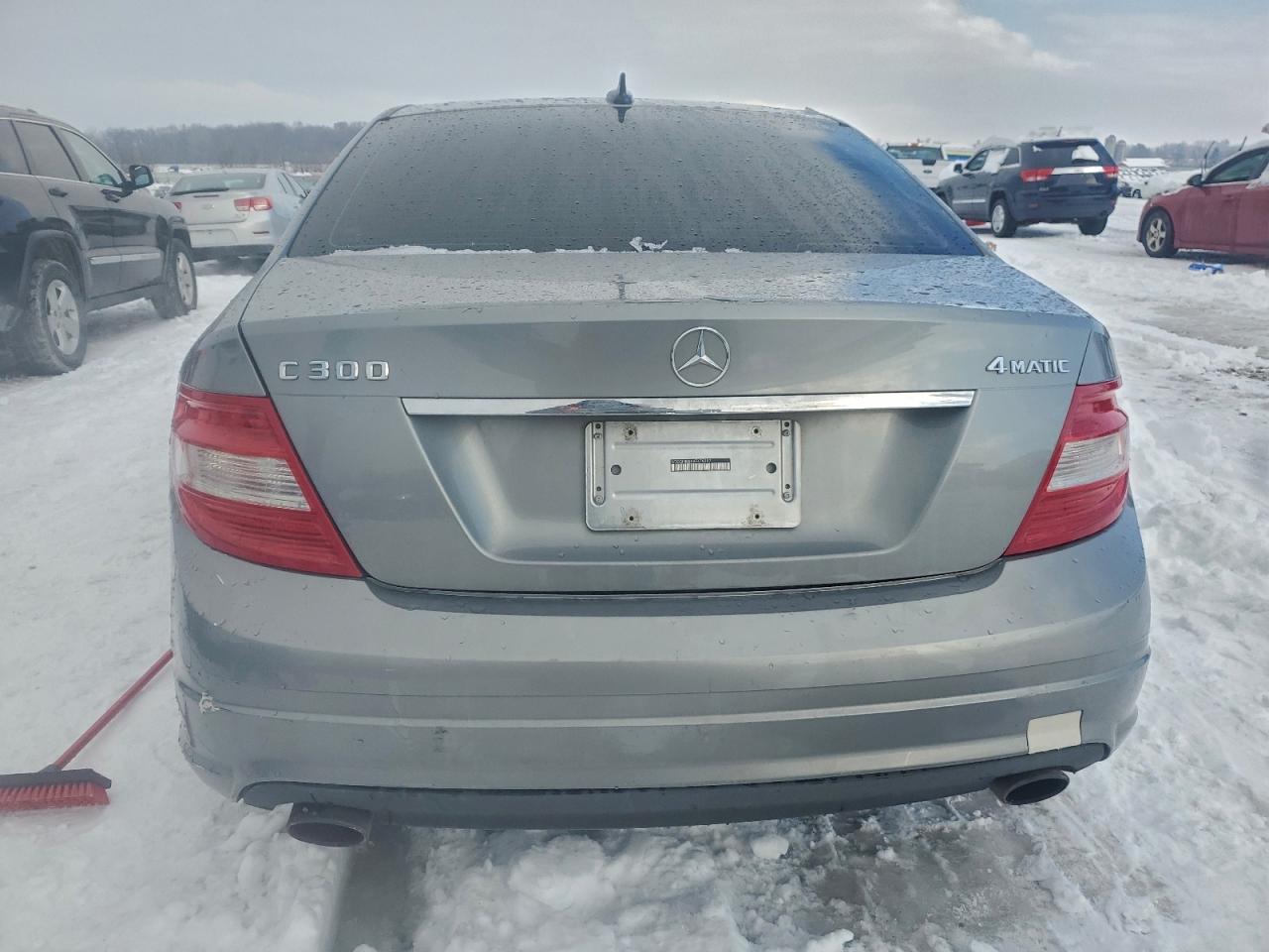 2010 Mercedes-Benz C 300 4Matic VIN: WDDGF8BBXAF479297 Lot: 94248295
