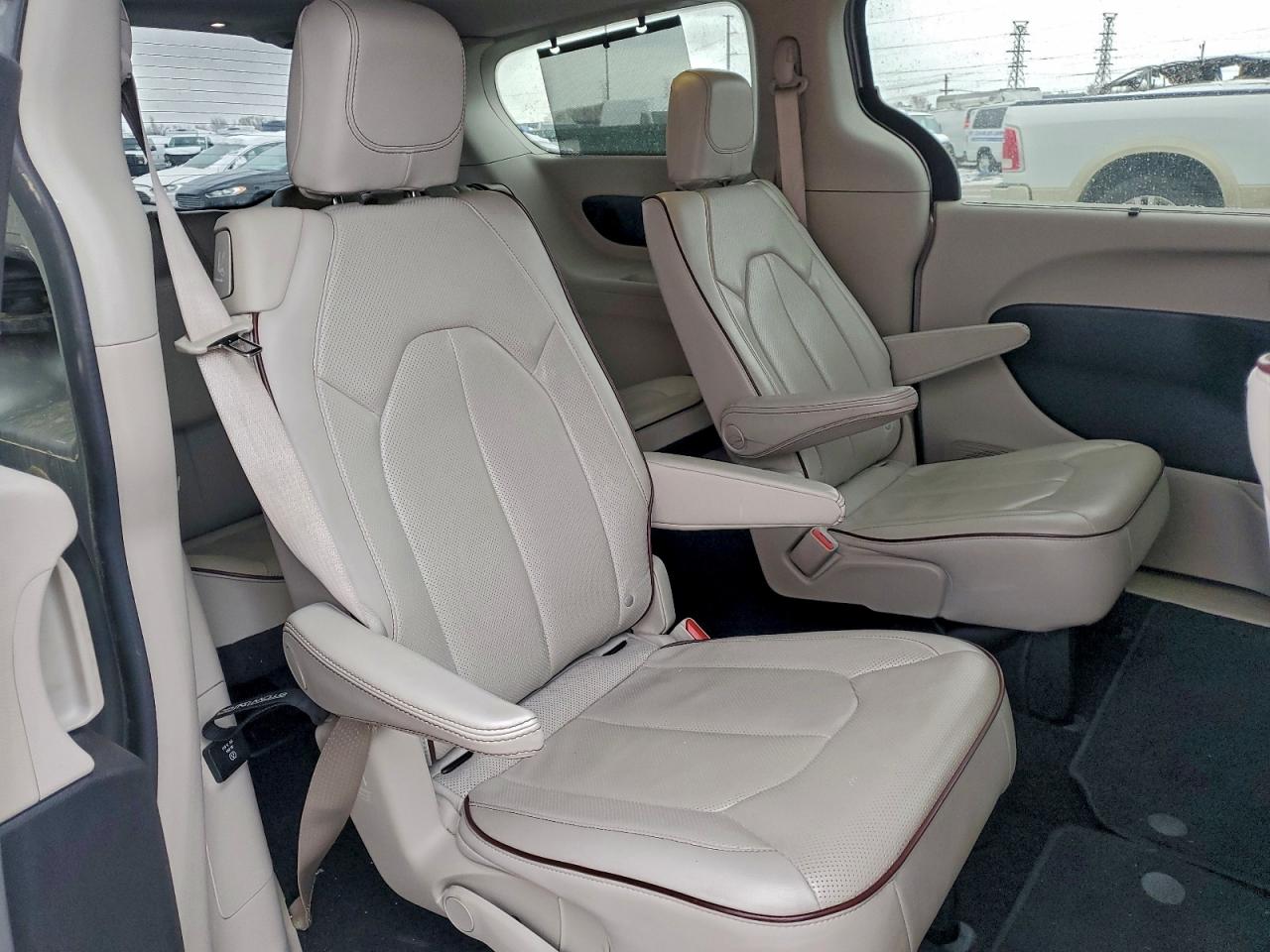 2017 Chrysler Pacifica Limited VIN: 2C4RC1GG3HR507094 Lot: 96115365