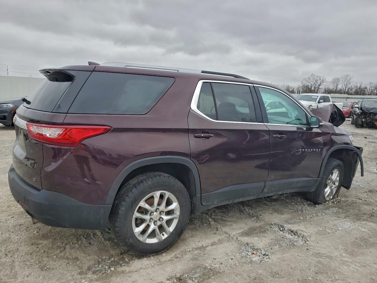2018 Chevrolet Traverse Lt VIN: 1GNERGKW9JJ131100 Lot: 97776185