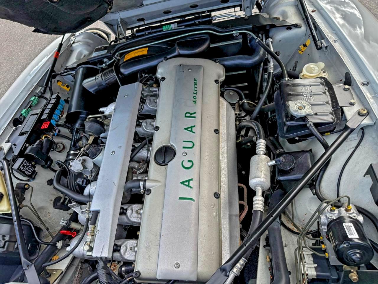 1996 Jaguar Xjs 2+2 VIN: SAJNX2747TC224618 Lot: 98006485