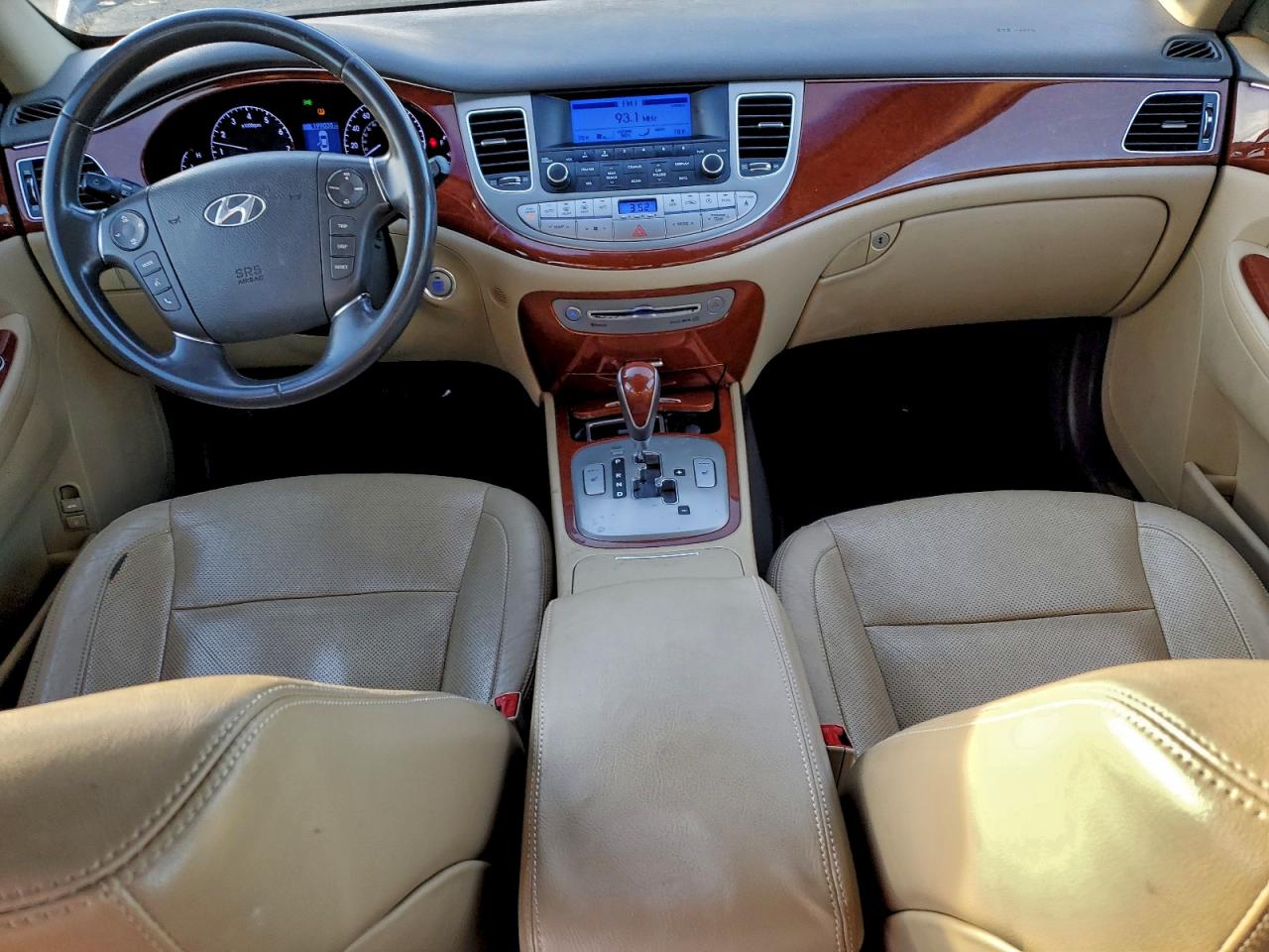 2013 Hyundai Genesis 3.8L VIN: KMHGC4DD3DU243421 Lot: 94812965