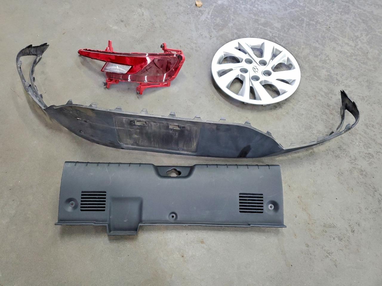 2019 Hyundai Elantra Se VIN: 5NPD74LF1KH452548 Lot: 94377335