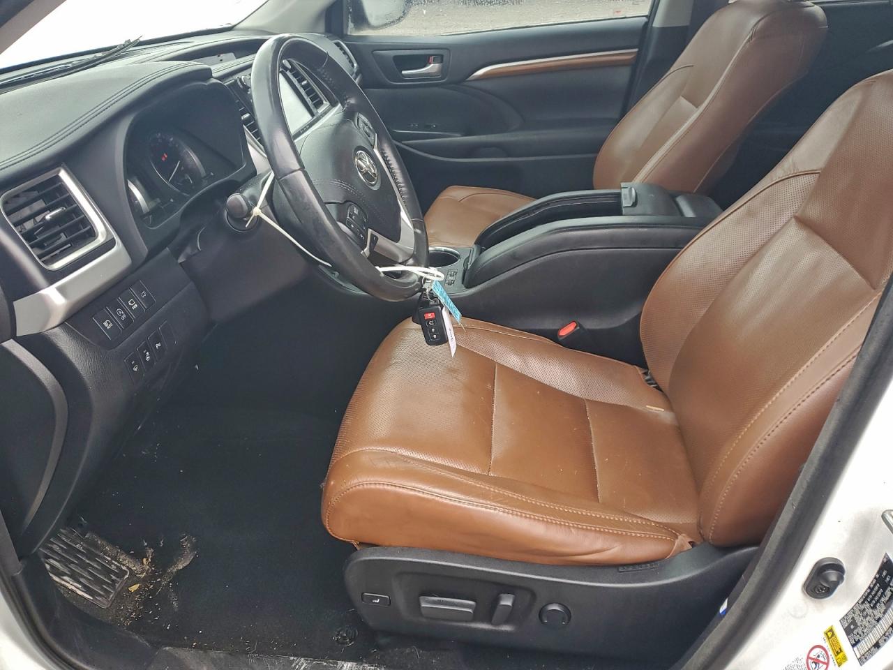 2017 Toyota Highlander Limited VIN: 5TDYZRFH3HS227590 Lot: 94516655