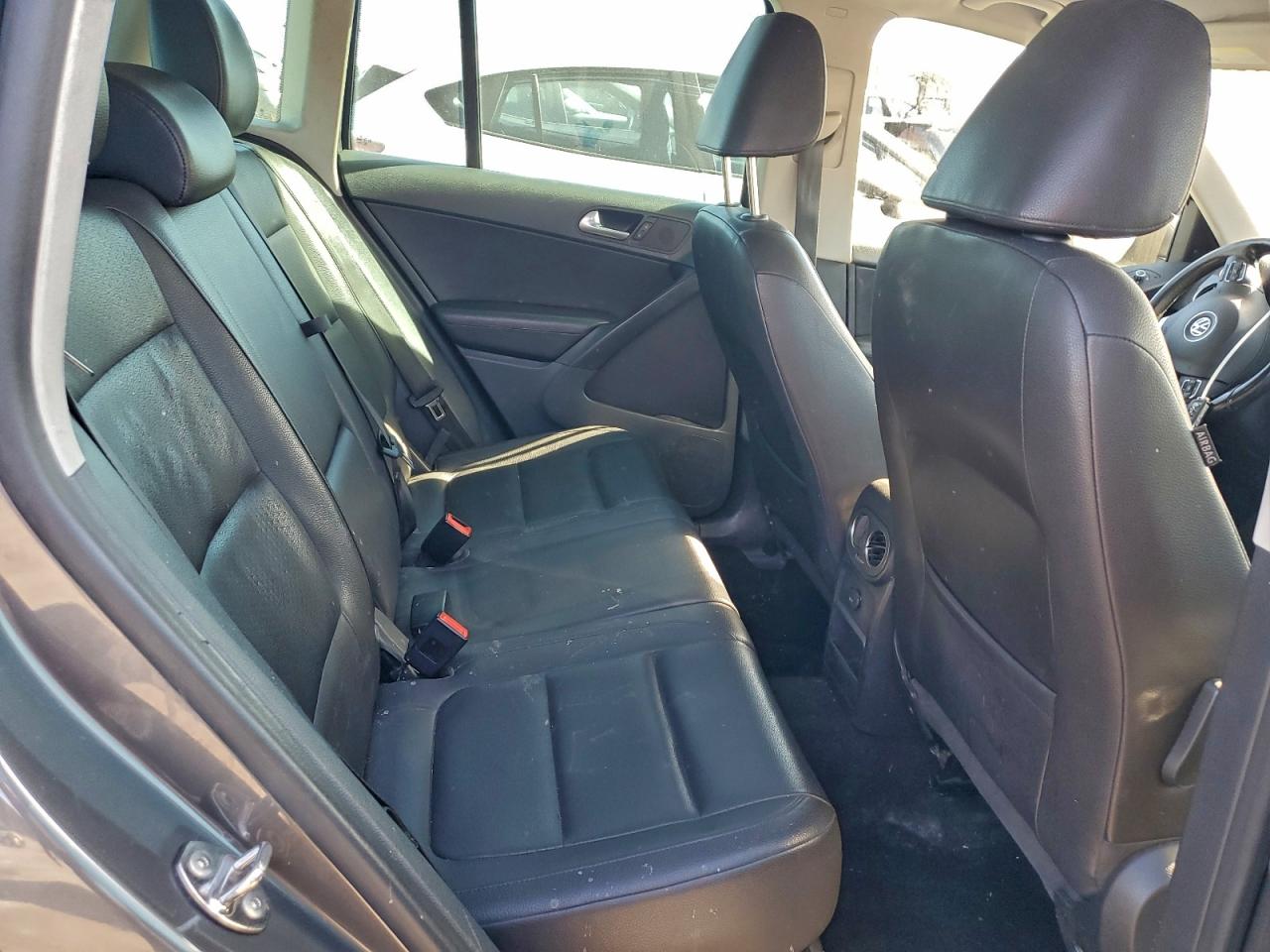 2014 Volkswagen Tiguan S VIN: WVGAV3AX8EW616418 Lot: 96223755