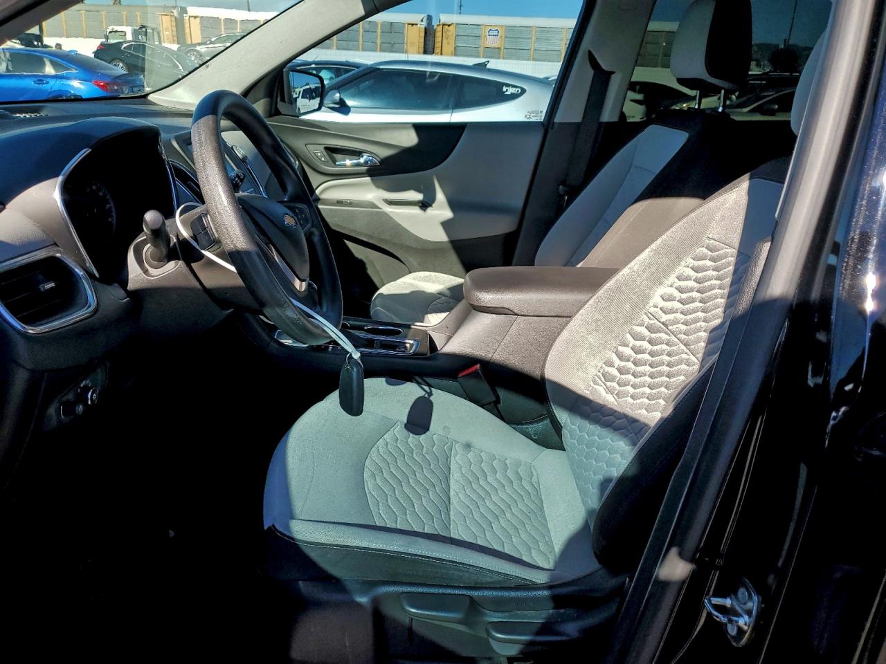 2018 Chevrolet Equinox Ls VIN: 3GNAXHEVXJL135601 Lot: 96626505