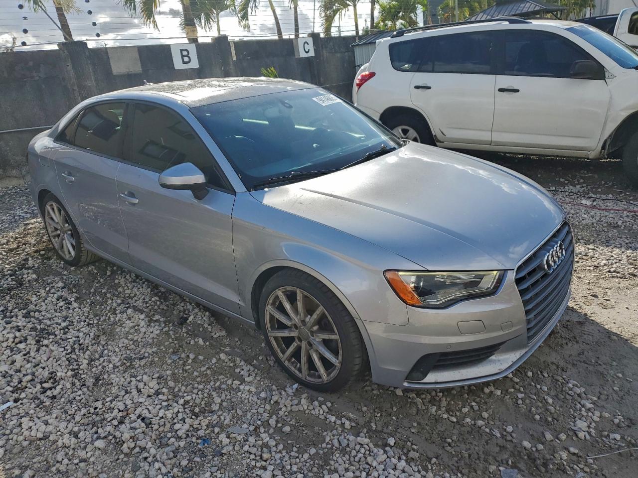 Фото: WAUA7GFF8G1019319