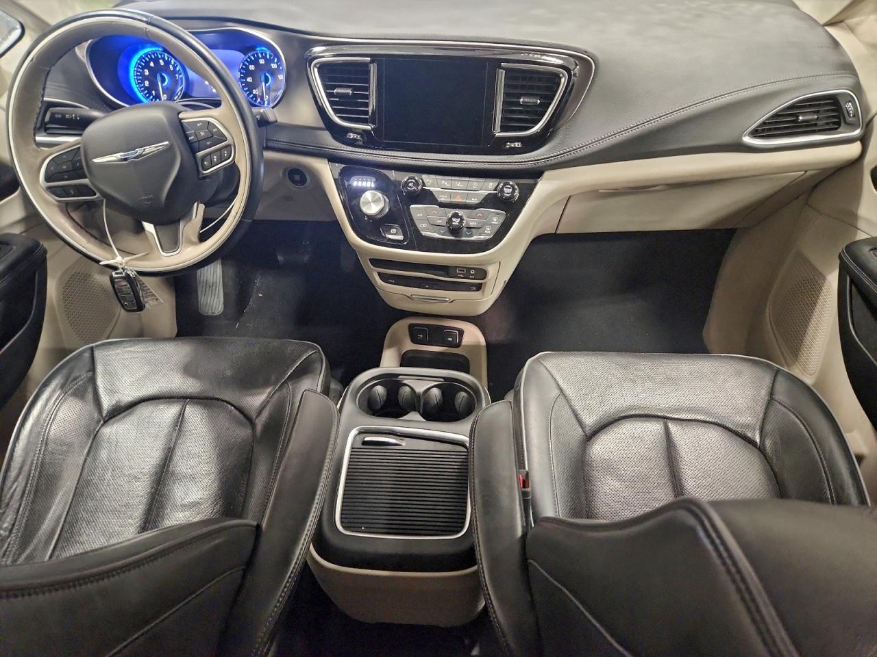 2017 Chrysler Pacifica Limited VIN: 2C4RC1GG4HR748128 Lot: 95499775