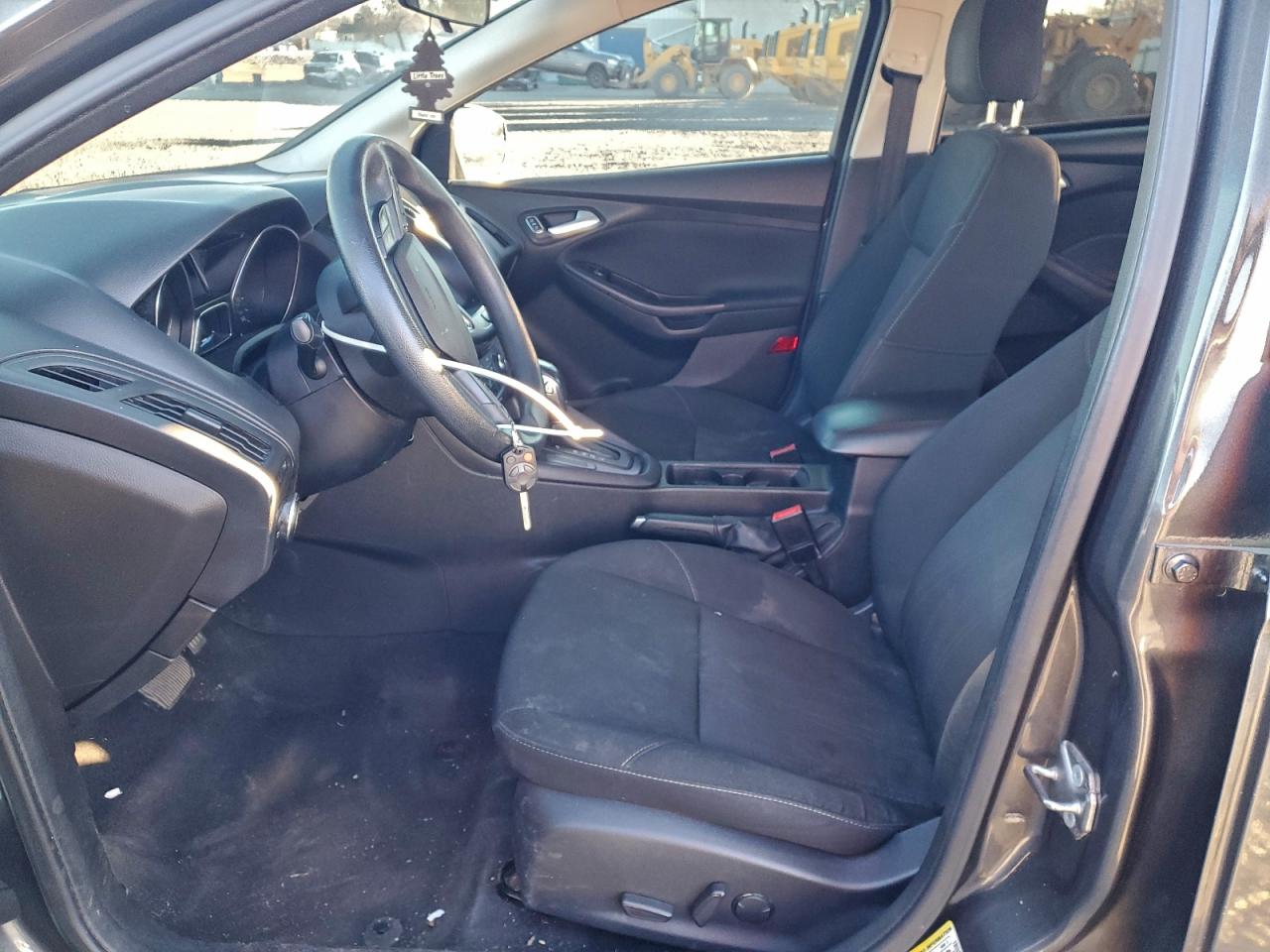 2015 Ford Focus Se VIN: 1FADP3K21FL370383 Lot: 96908805