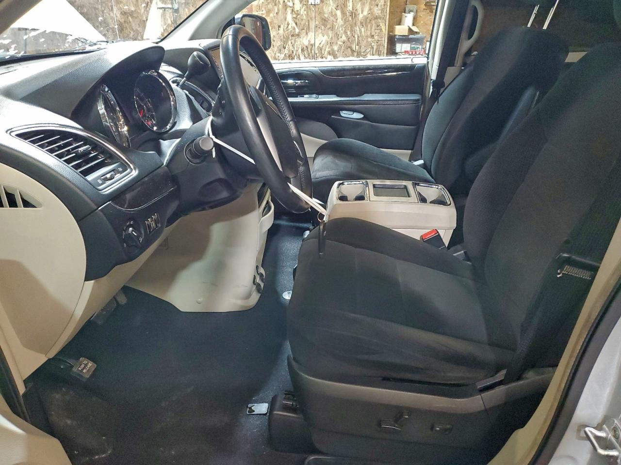 2012 Chrysler Town & Country Touring VIN: 2C4RC1BG8CR388216 Lot: 93392215