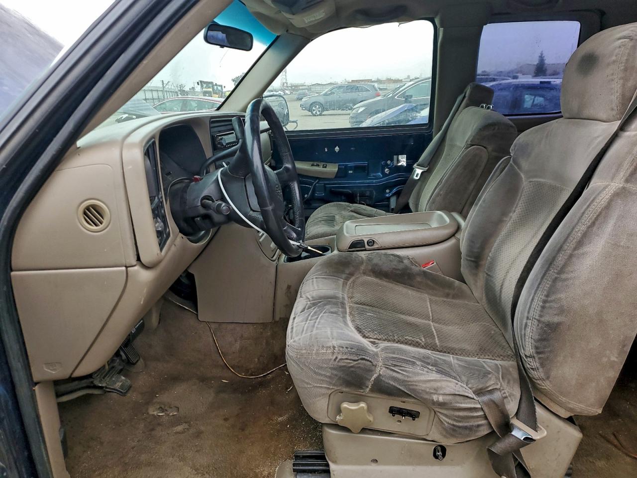 2002 Chevrolet Silverado C1500 VIN: 2GCEC19V421197974 Lot: 95573815