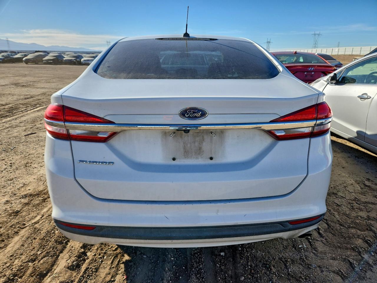 2017 Ford Fusion S VIN: 3FA6P0G77HR215689 Lot: 94376985