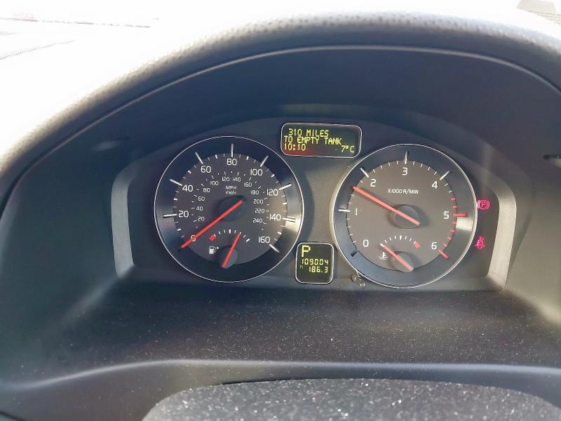 2011 VOLVO V50 D3 [150] SE LUX 5DR GEARTRONIC