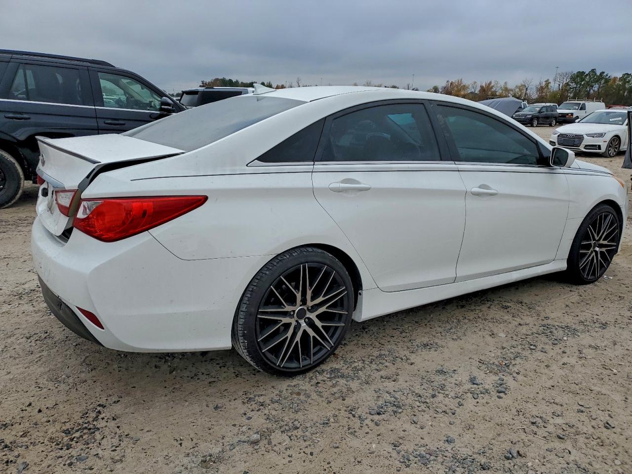 2014 Hyundai Sonata Gls VIN: 5NPEB4AC6EH877327 Lot: 98163295