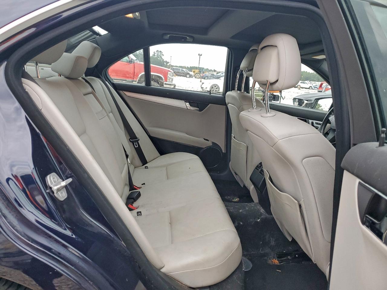 2011 Mercedes-Benz C 300 4Matic VIN: WDDGF8BB8BR155460 Lot: 94953465