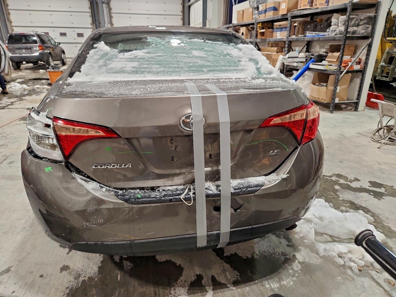 2018 Toyota Corolla L VIN: 2T1BURHE4JC990854 Lot: 94451085