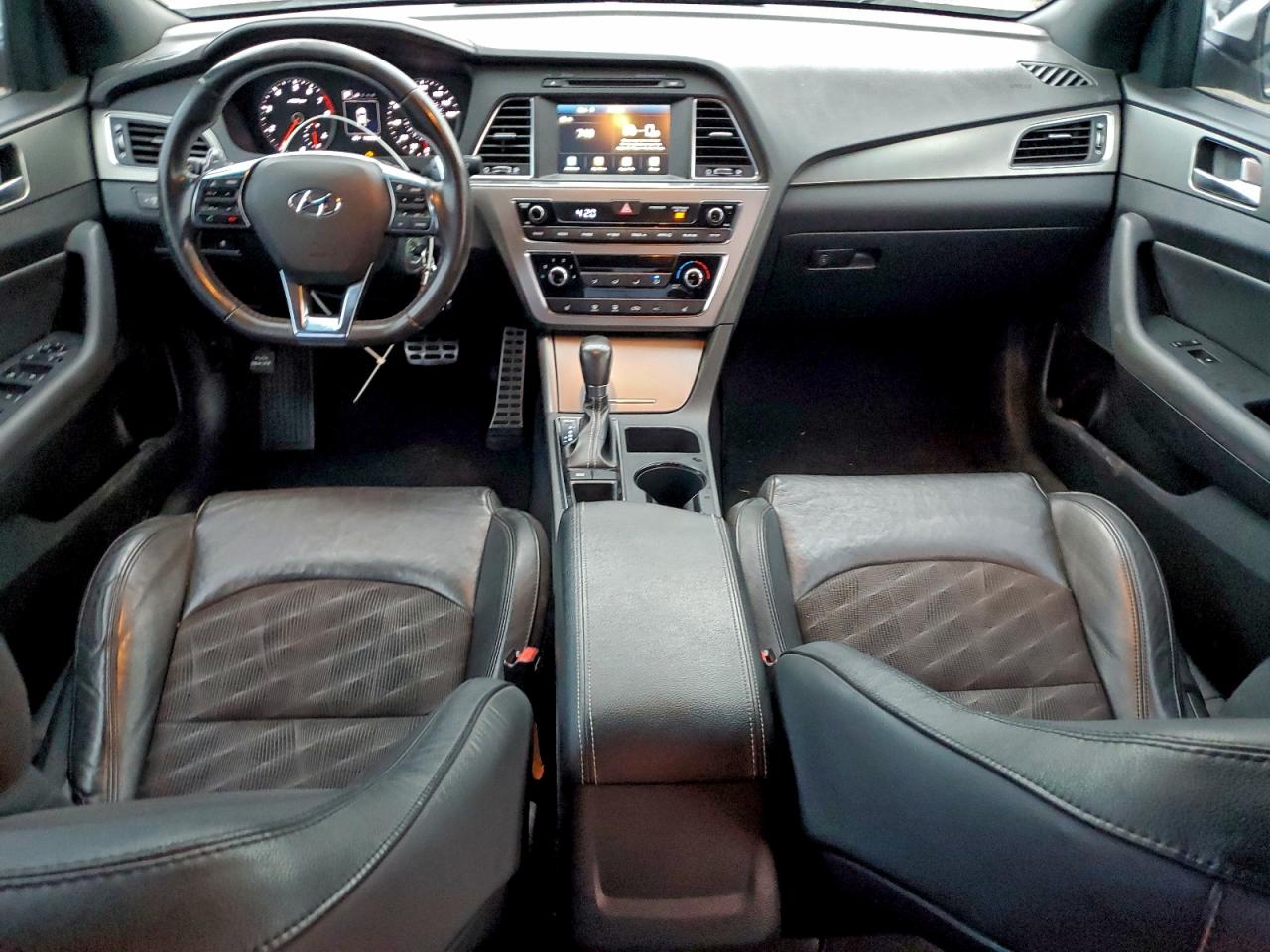 2017 Hyundai Sonata Sport VIN: 5NPE34AB3HH563207 Lot: 96543235