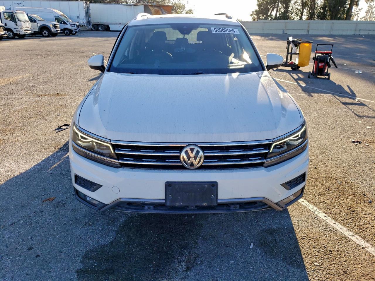 2018 Volkswagen Tiguan Sel Premium VIN: 3VV4B7AX7JM197667 Lot: 93980565