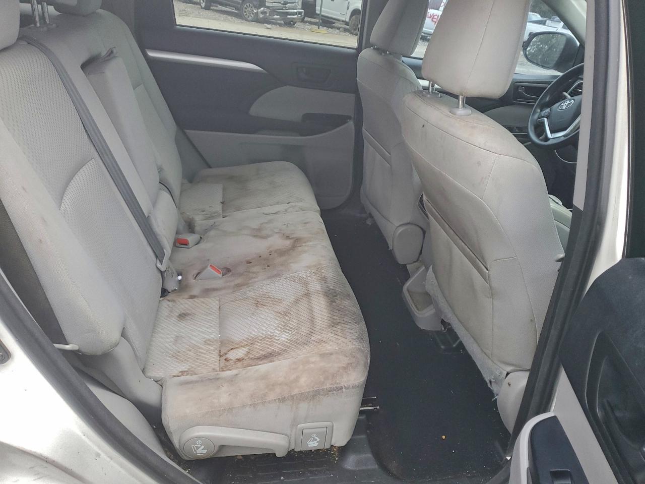 2015 Toyota Highlander Le VIN: 5TDZKRFH0FS111365 Lot: 95277335