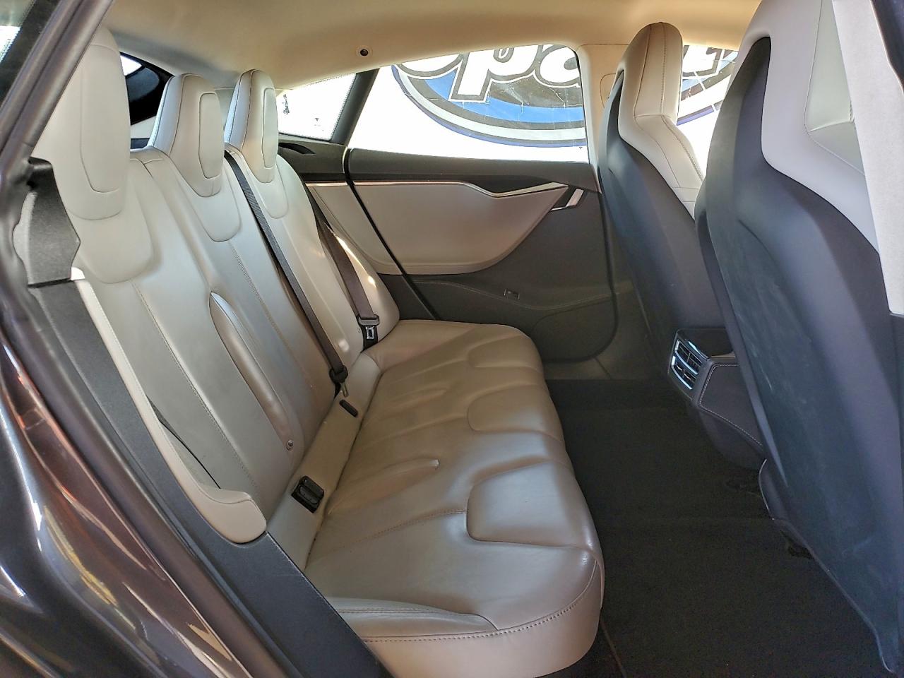 2015 Tesla Model S 85 VIN: 5YJSA1H1XFF091538 Lot: 95718125