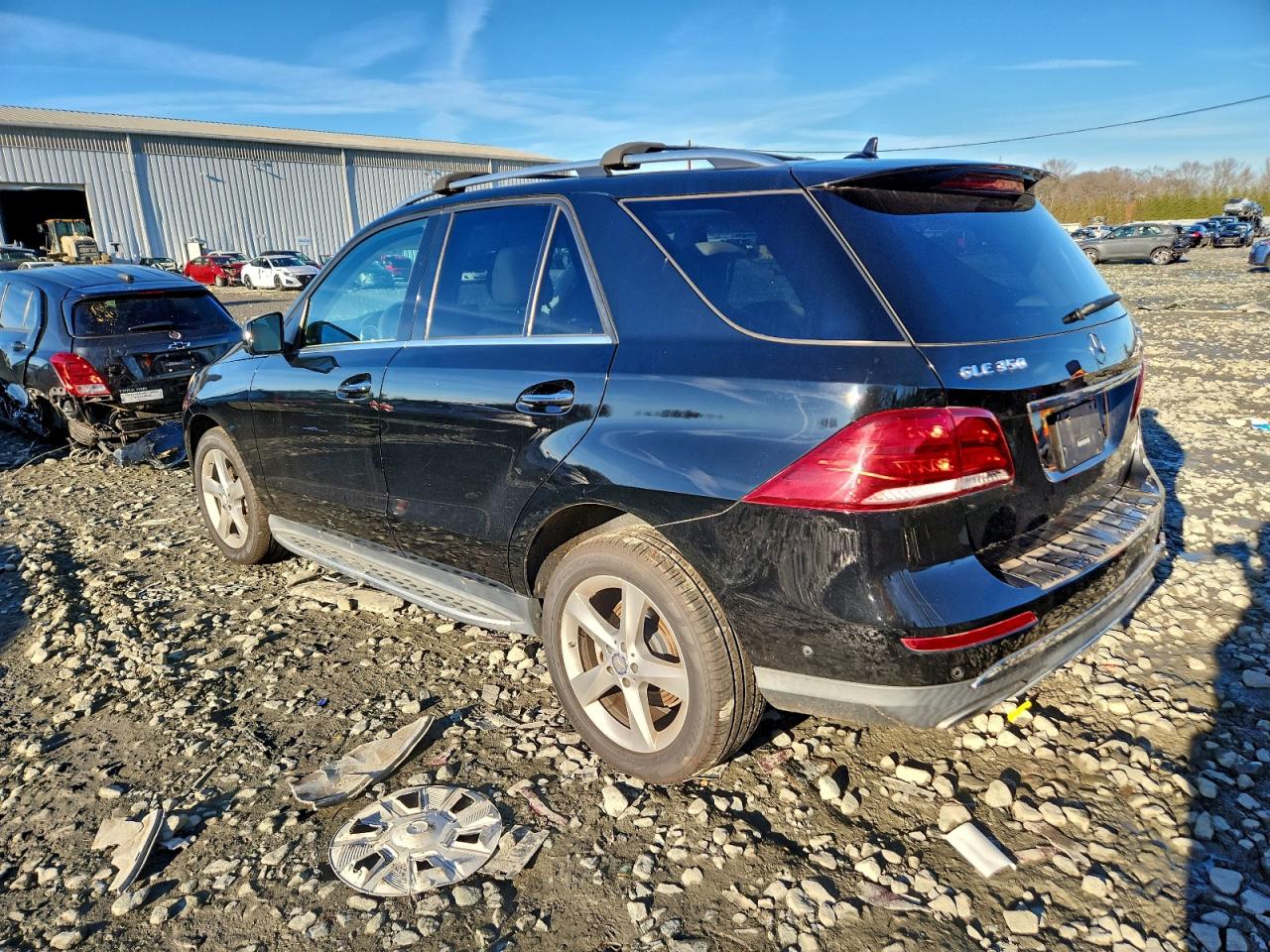 Фото: 4JGDA5HB7GA808363