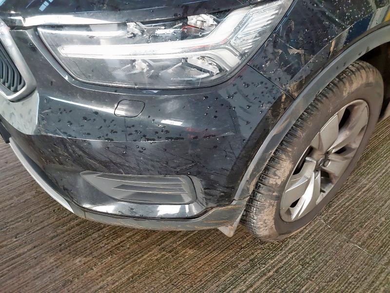 2019 VOLVO XC40 1.5 T3 MOMENTUM 5DR