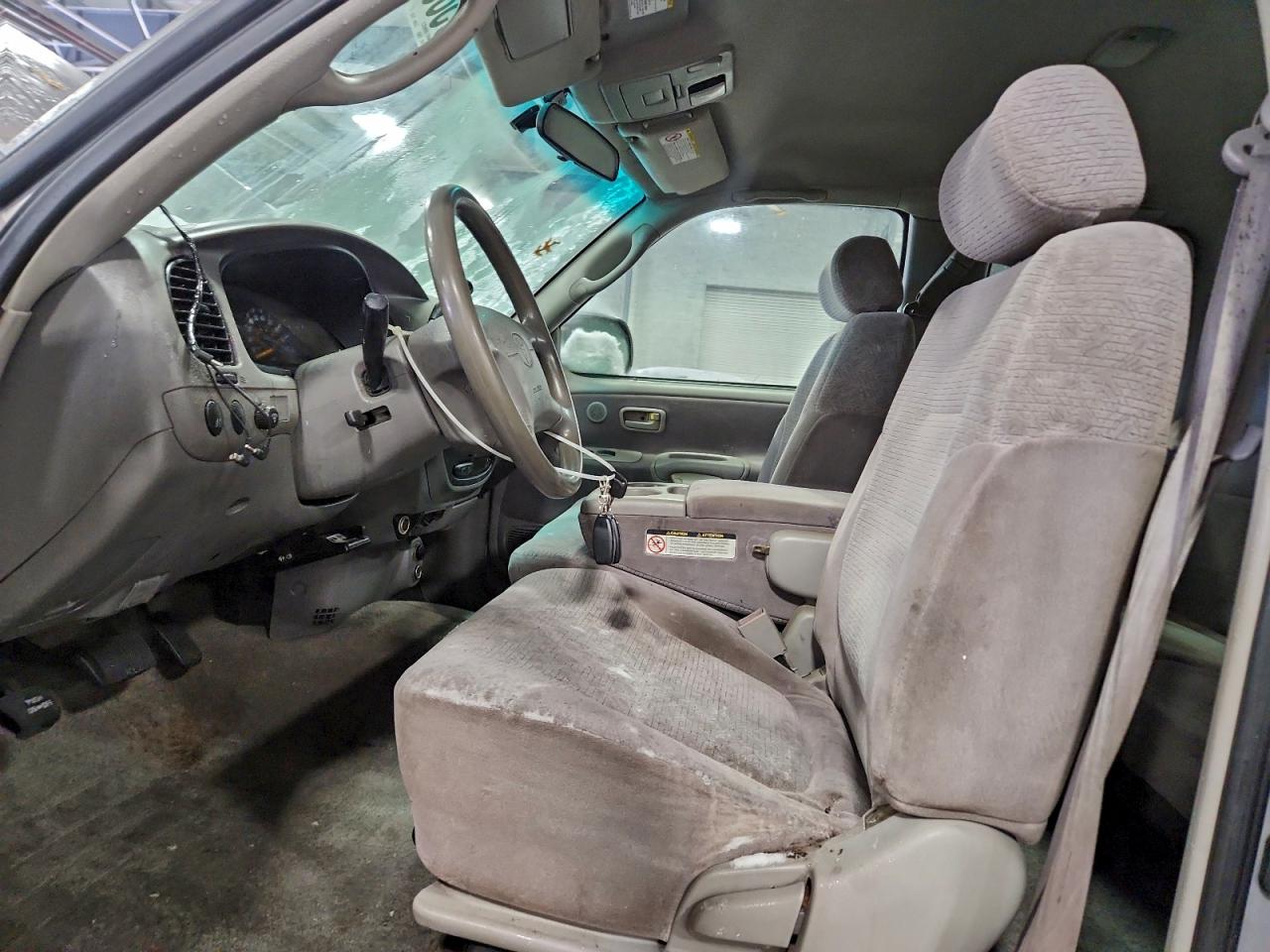 2000 Toyota Tundra Access Cab Limited VIN: 5TBBT4811YS071021 Lot: 95899855