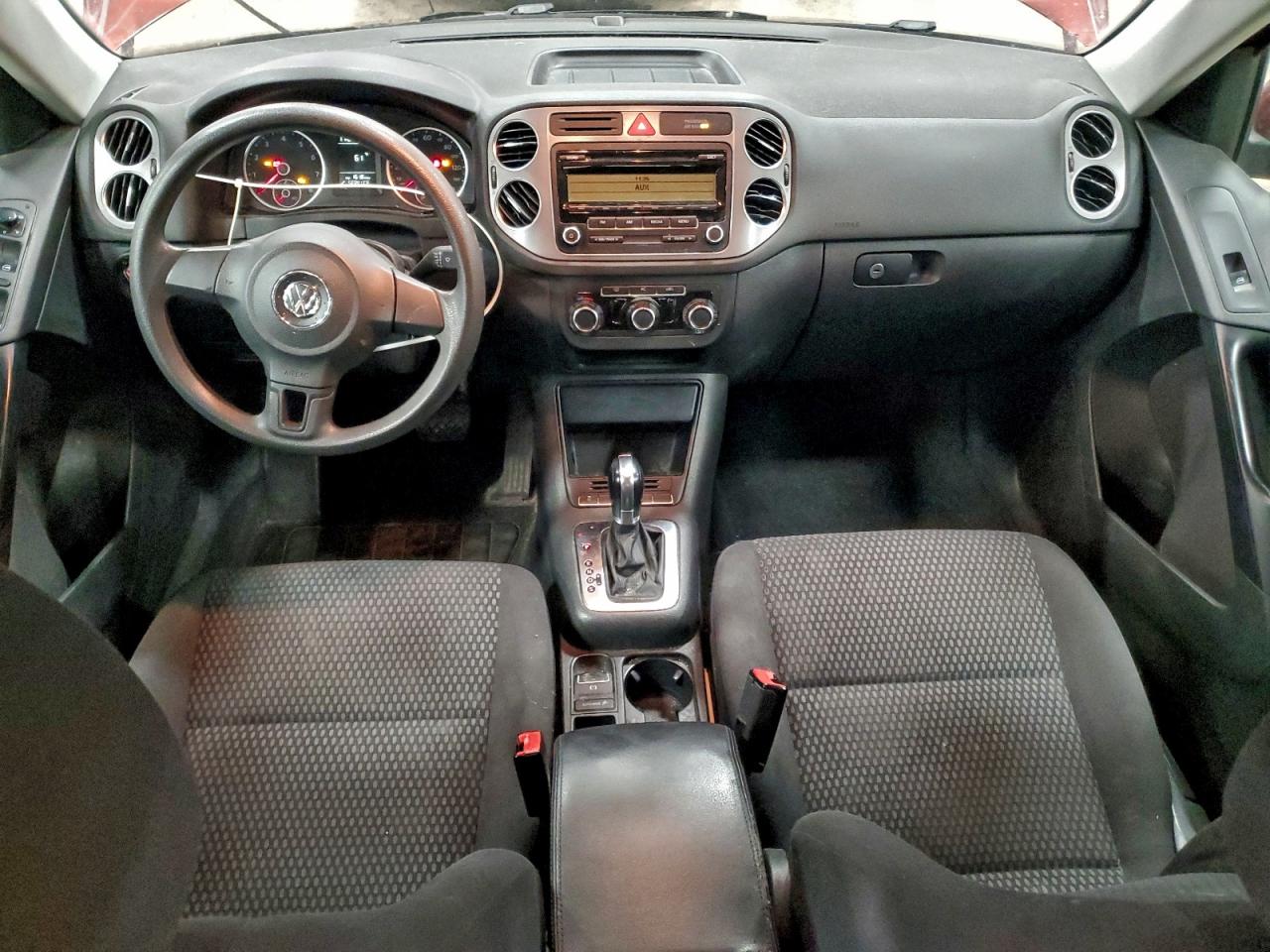 2011 Volkswagen Tiguan S VIN: WVGBV7AXXBW000047 Lot: 97035155