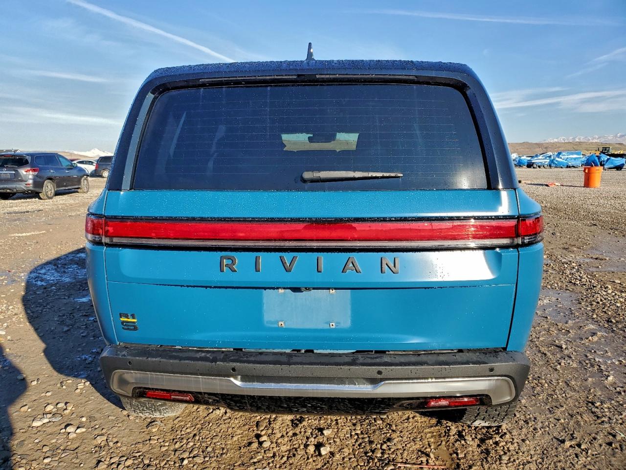 2023 Rivian R1S Adventure VIN: 7PDSGABA6PN018752 Lot: 93995375