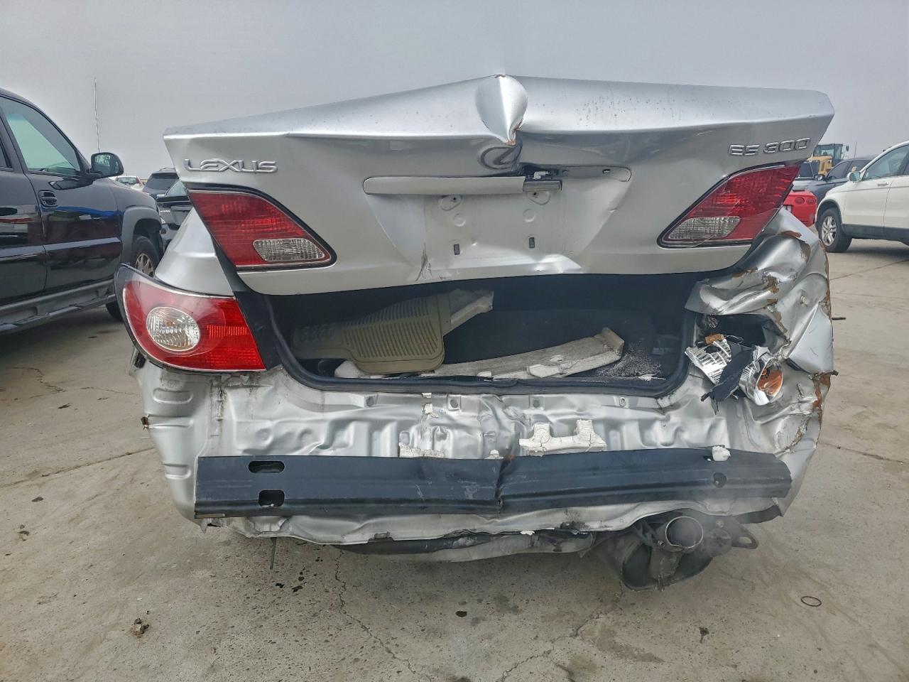 2002 Lexus Es 300 VIN: JTHBF30G920085153 Lot: 94961065