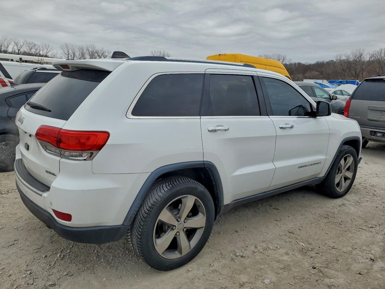 2015 Jeep Grand Cherokee Limited VIN: 1C4RJFBGXFC227172 Lot: 97945875