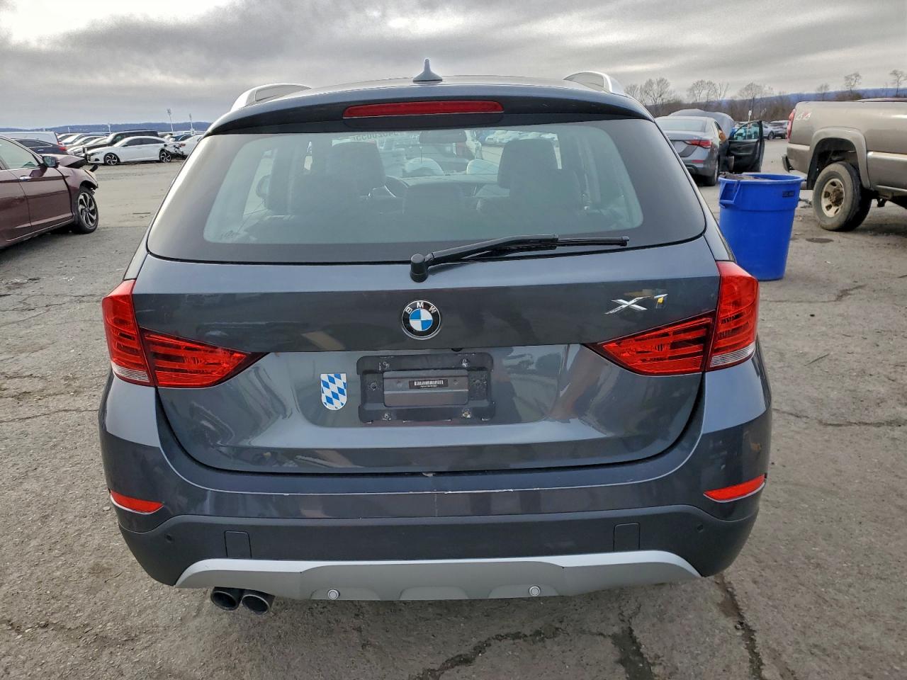 Фото: WBAVL1C50FVY35521