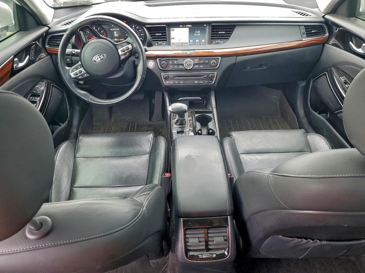 2017 Kia Cadenza Premium VIN: KNALC4J10H5071021 Lot: 95702045