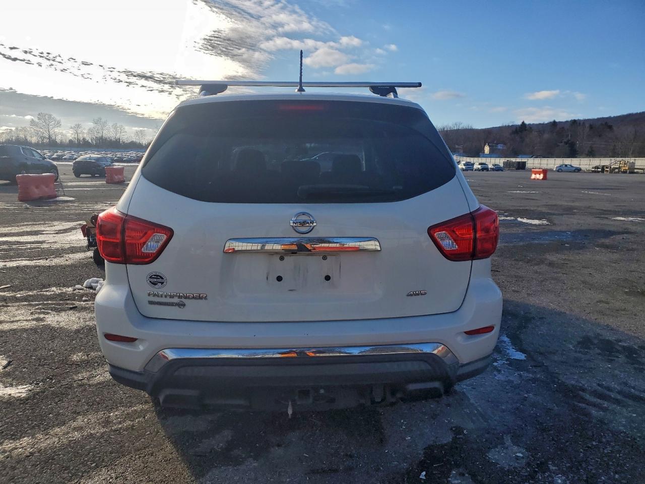 2017 Nissan Pathfinder S VIN: 5N1DR2MM1HC660523 Lot: 96307935