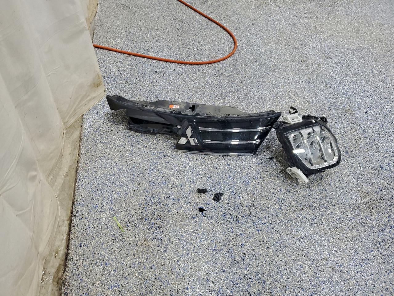 2025 Mitsubishi Outlander Se VIN: JA4J4VA86SZ016898 Lot: 94758975