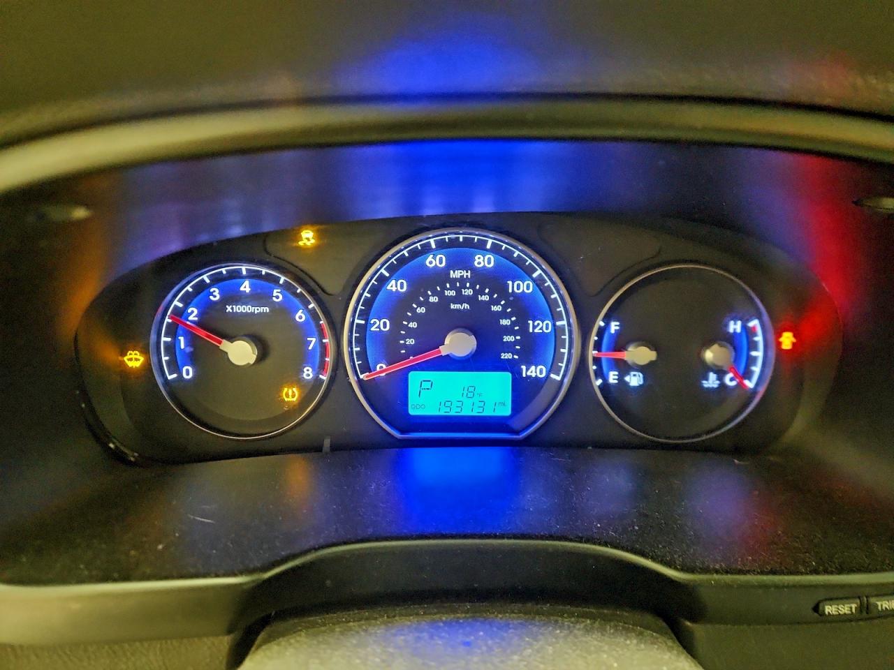 2011 Hyundai Santa Fe Gls VIN: 5XYZGDABXBG015564 Lot: 94789325