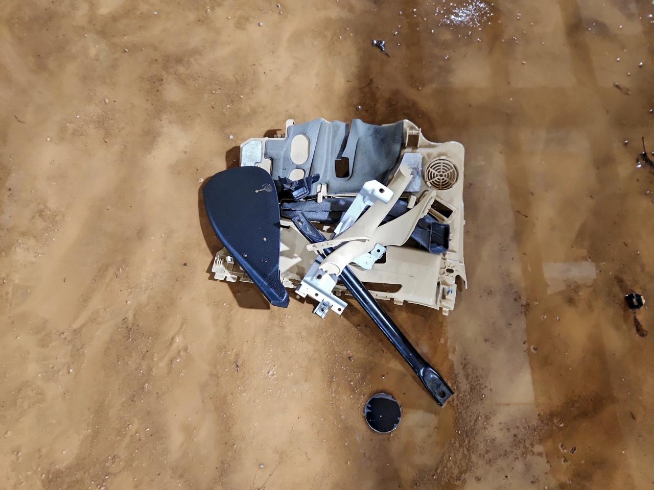 Фото: WBAFR1C52BC739544