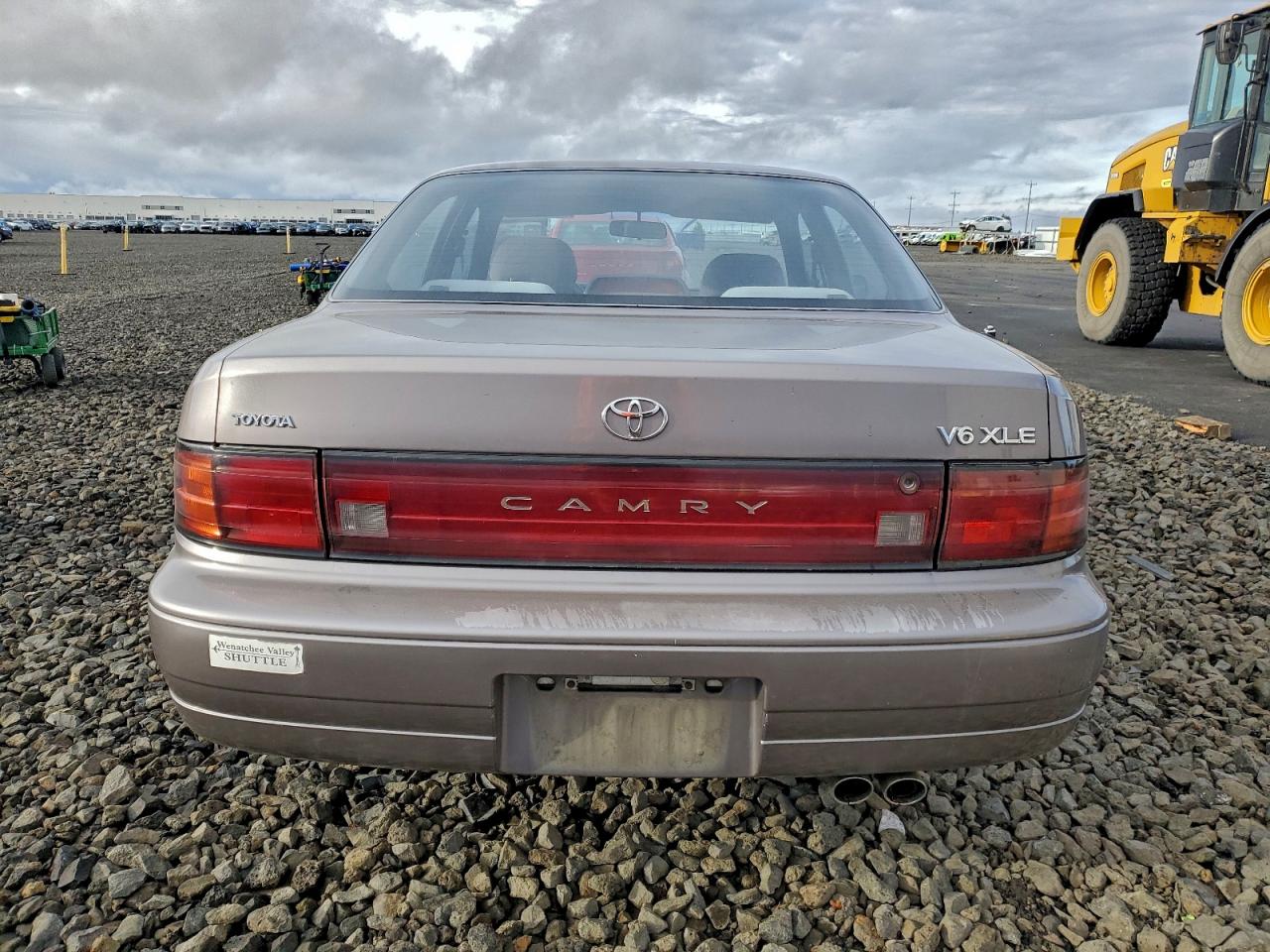 1992 Toyota Camry Xle VIN: JT2VK13E4N0058061 Lot: 97113635