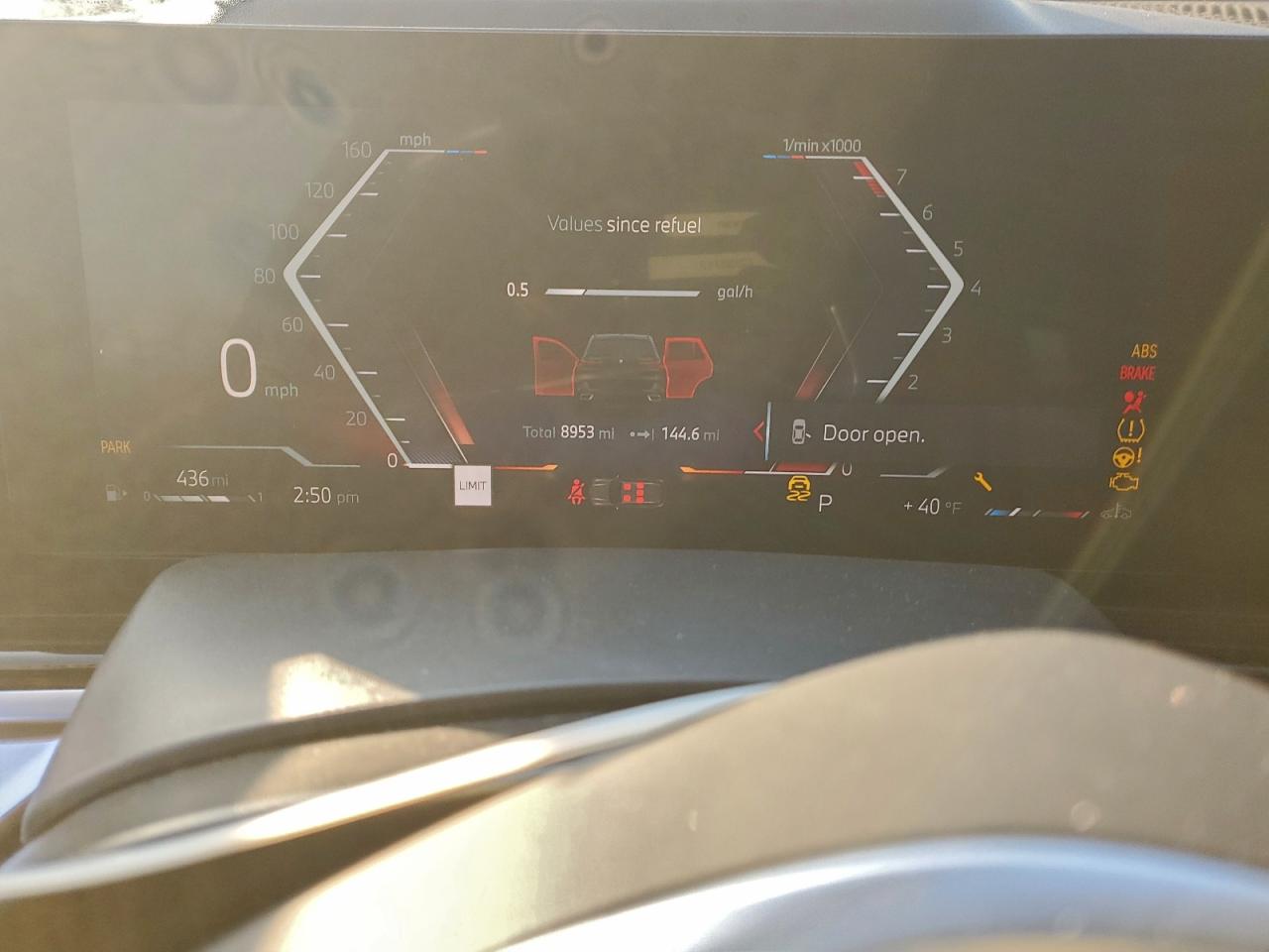 Фото: 5UX23EU08S9Y76397