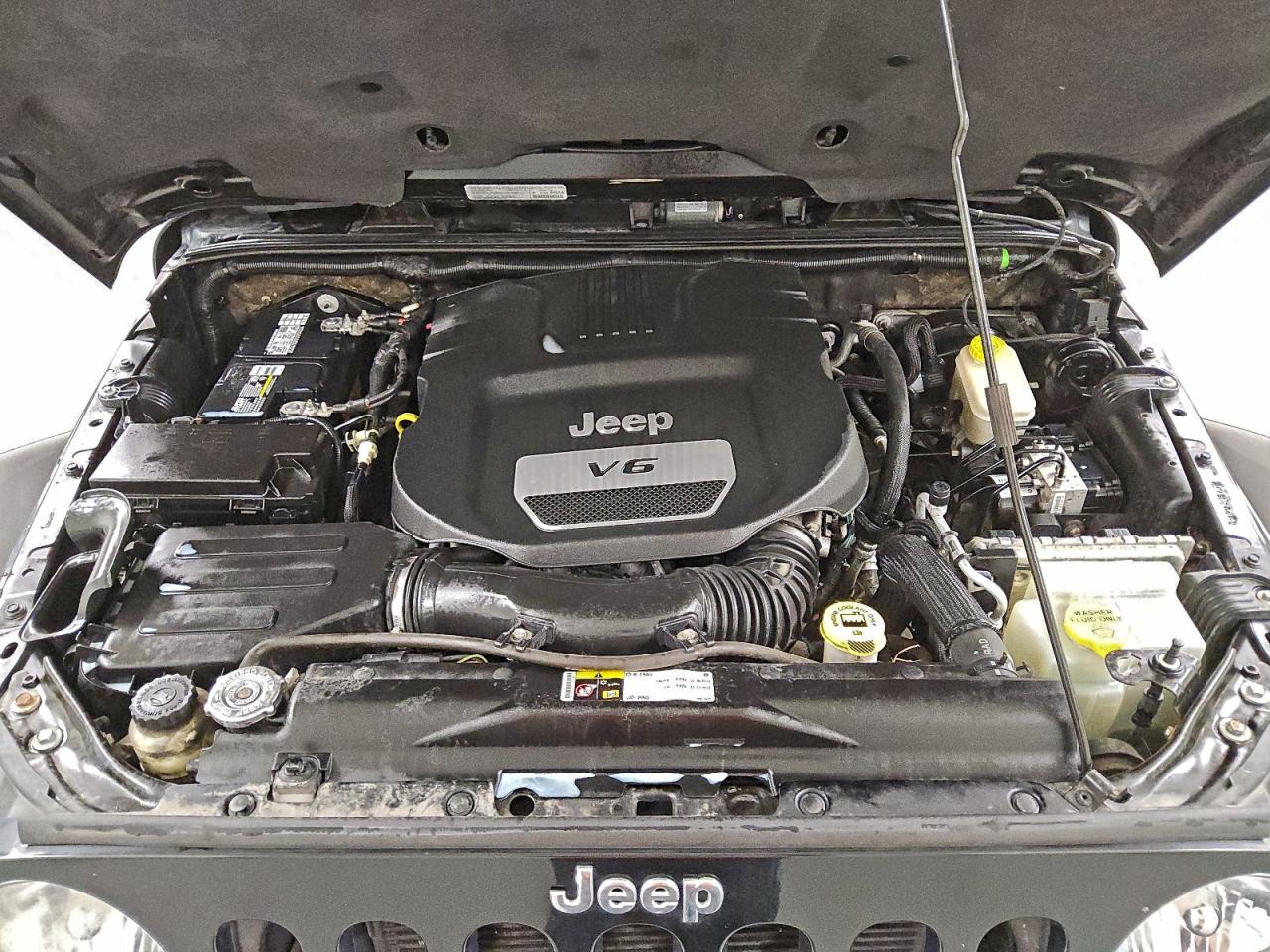 2014 Jeep Wrangler Unlimited Sahara VIN: 1C4HJWEG2EL290613 Lot: 94779825