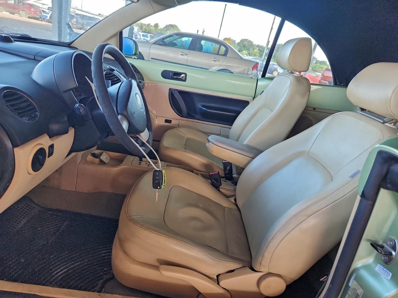 2007 Volkswagen New Beetle Convertible Option Package 1 VIN: 3VWRF31Y27M403168 Lot: 97362145