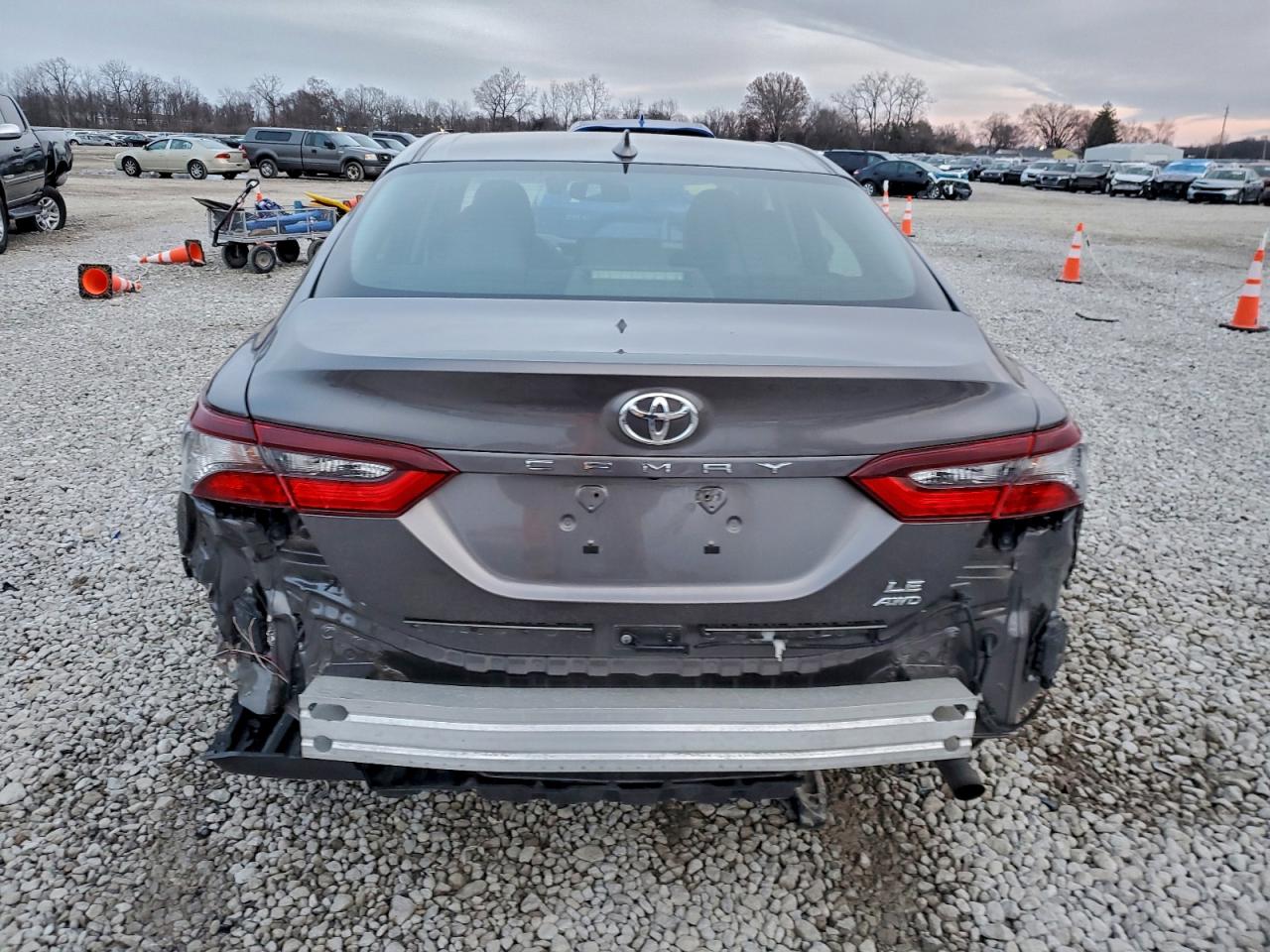 2022 Toyota Camry Le VIN: 4T1R11BK1NU050605 Lot: 94473815